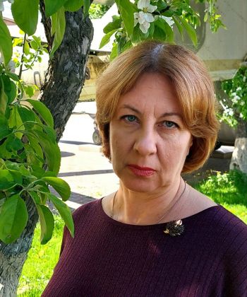 Светлана Геннадьевна Роханова, директор